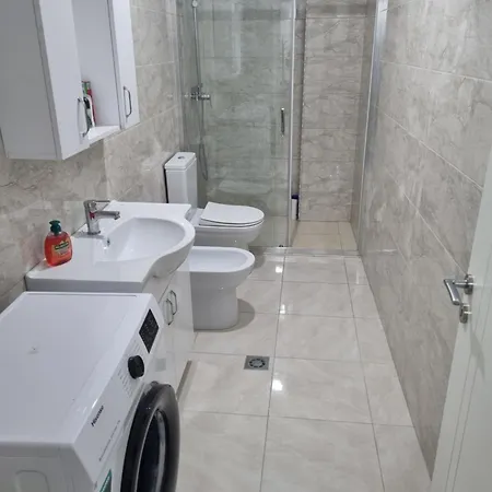 King And Full Service Apartamento *